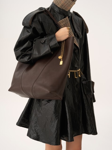 Large Chlo&eacute; Spin tote bag in grained leather