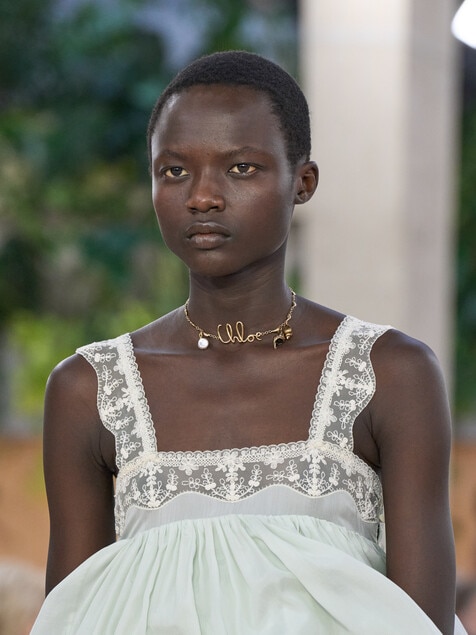 Look 10