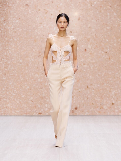 Look 50
