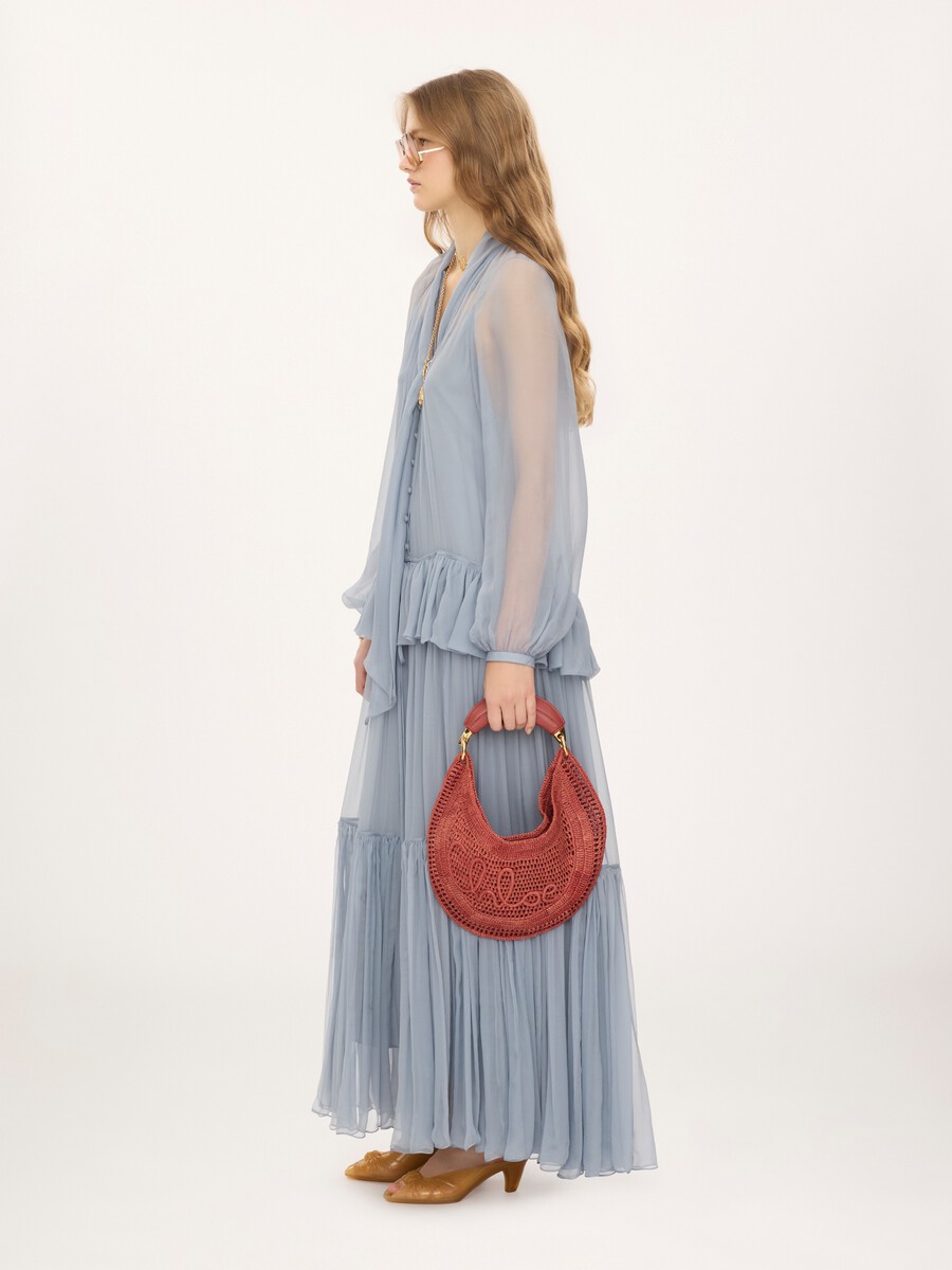 Fluid lavalli&egrave;re long dress in silk mousseline - 6