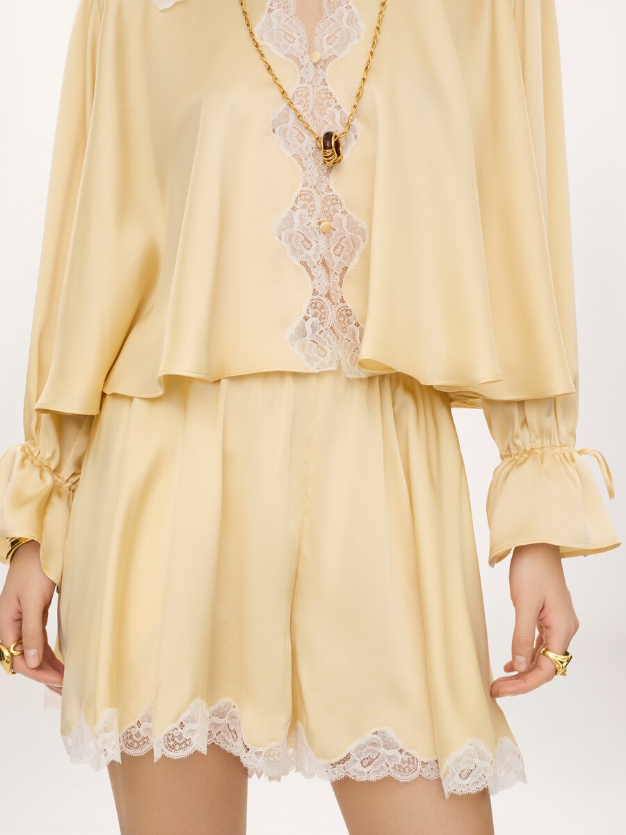 Fluid shorts in washed silk satin & lace - 5