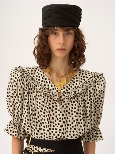 The Chlo&eacute; Toque hat in silk cr&ecirc;pe - 2