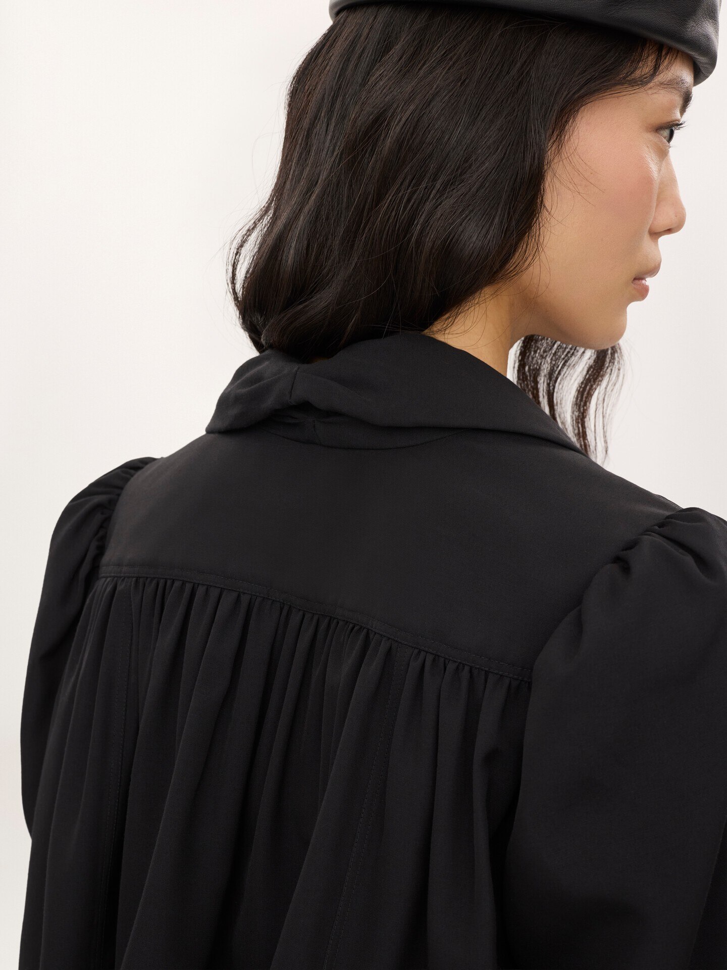 Gathered cropped jacket in washed viscose faille - 6.0