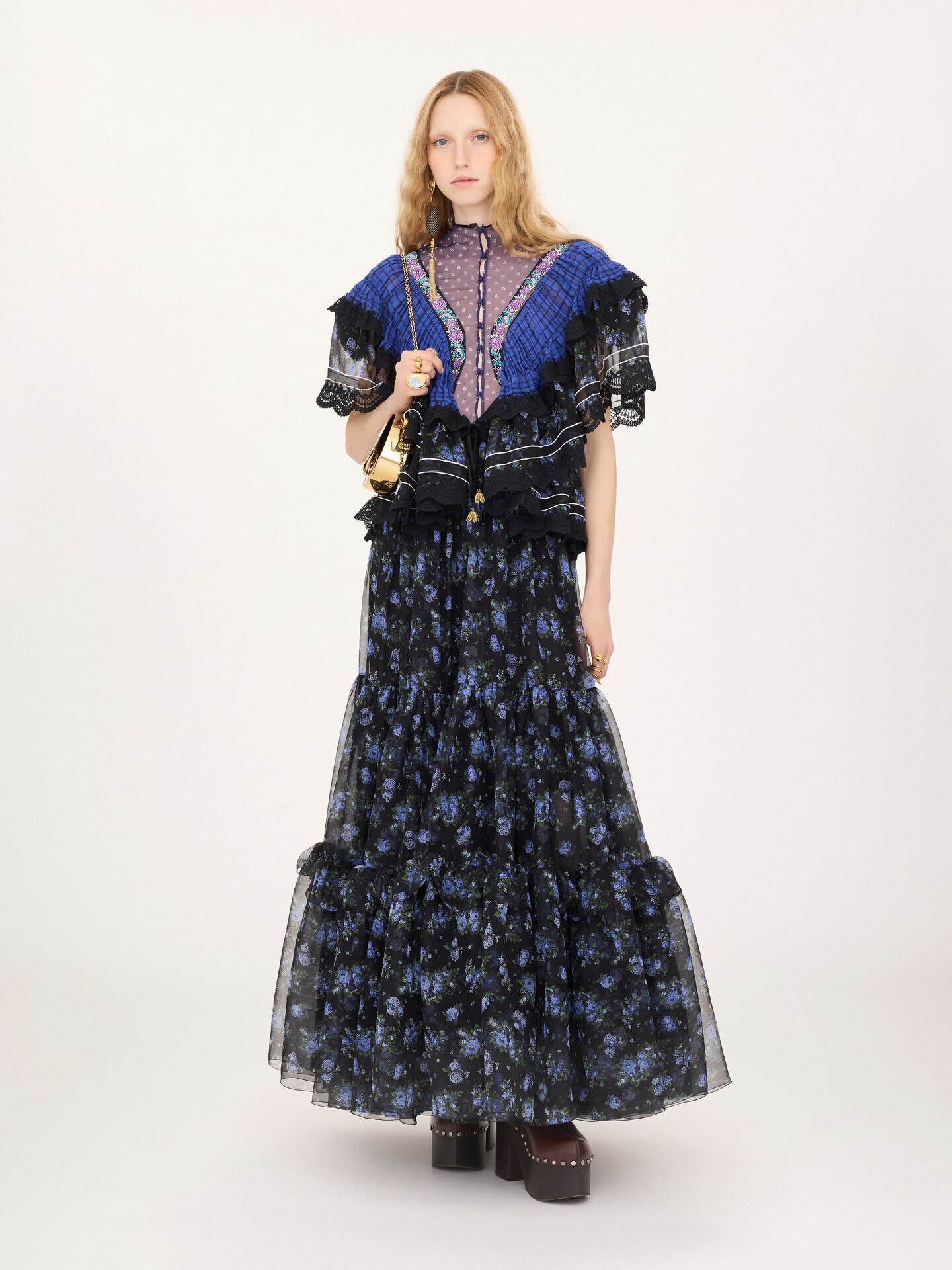 Ruffled long dress in silk mousseline & lace - 1.0