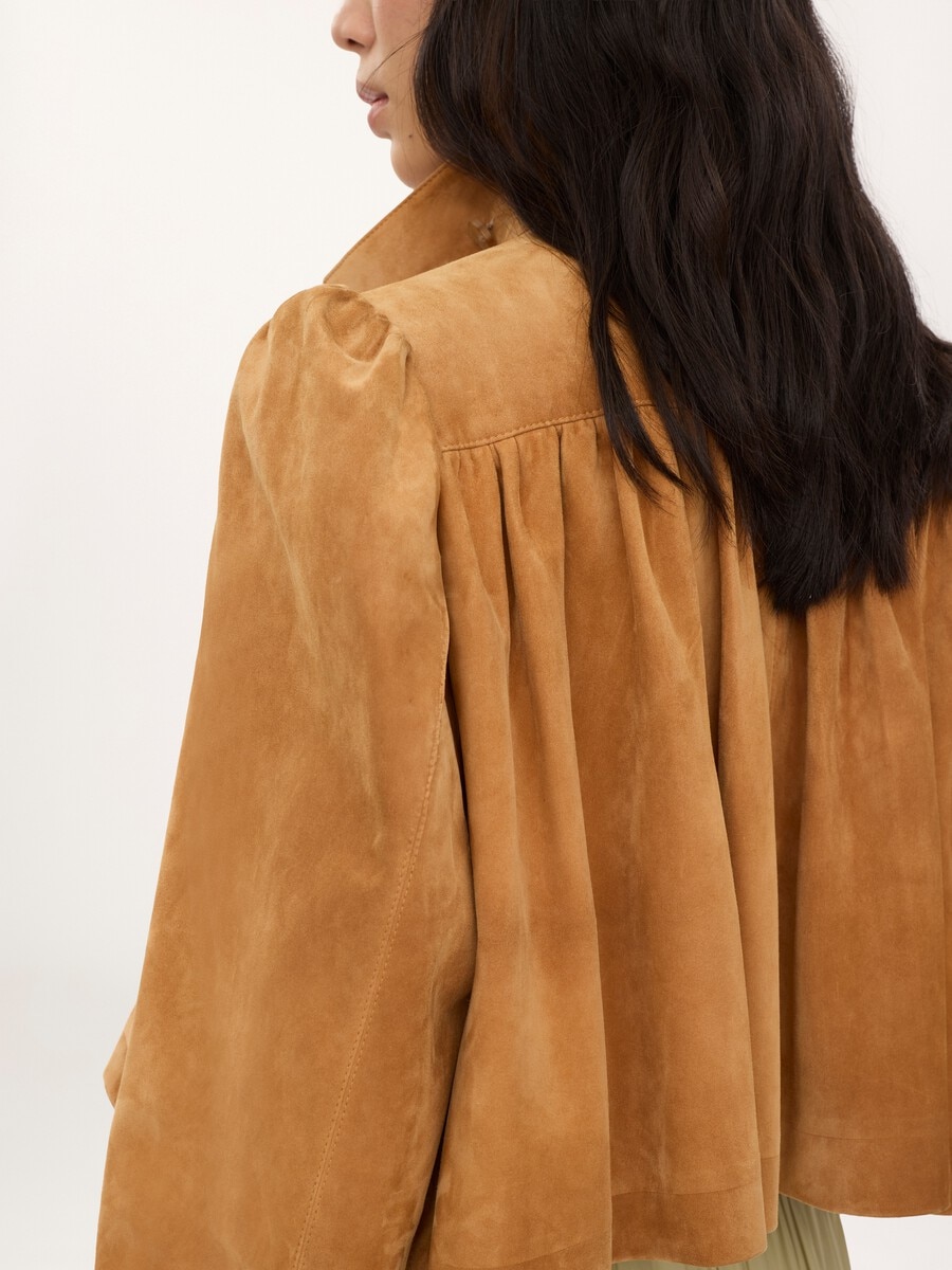Gathered boule jacket in suede leather - 9