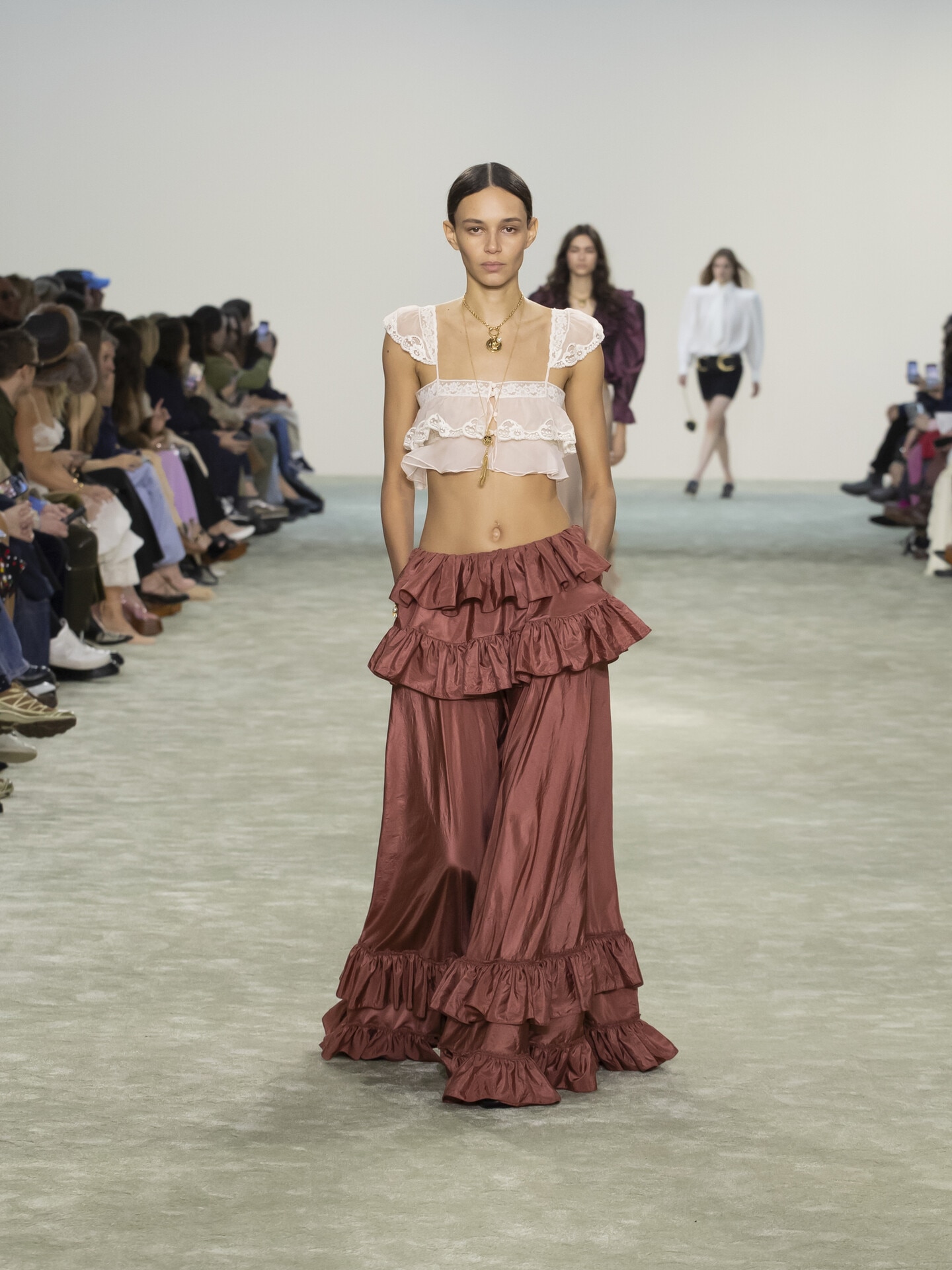 Look 44 - 1
