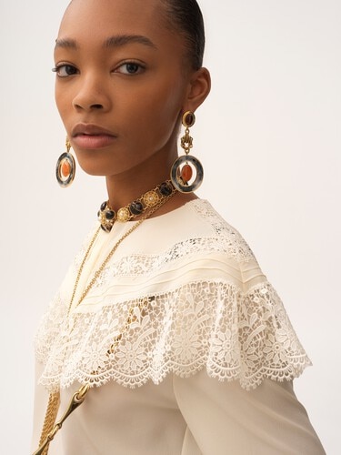 Gathered blouse in cr&ecirc;pe de chine & lace - 6