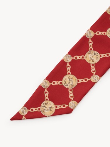The Chlo&eacute; Horse Medal bandeau scarf in silk twill - 4