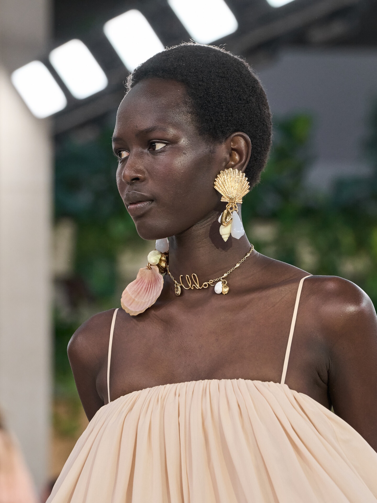 Look 37 - 3