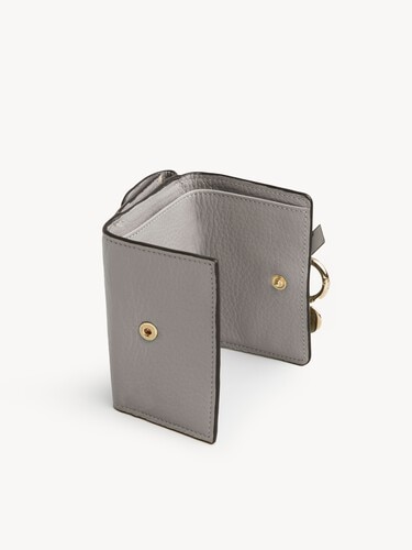 Mini Alphabet tri-fold in grained leather - 4