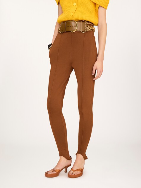 Stirrup pants in a jacquard knit