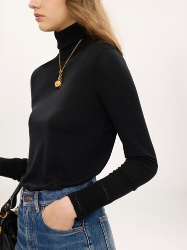 Fitted turtleneck in a wool knit - 7