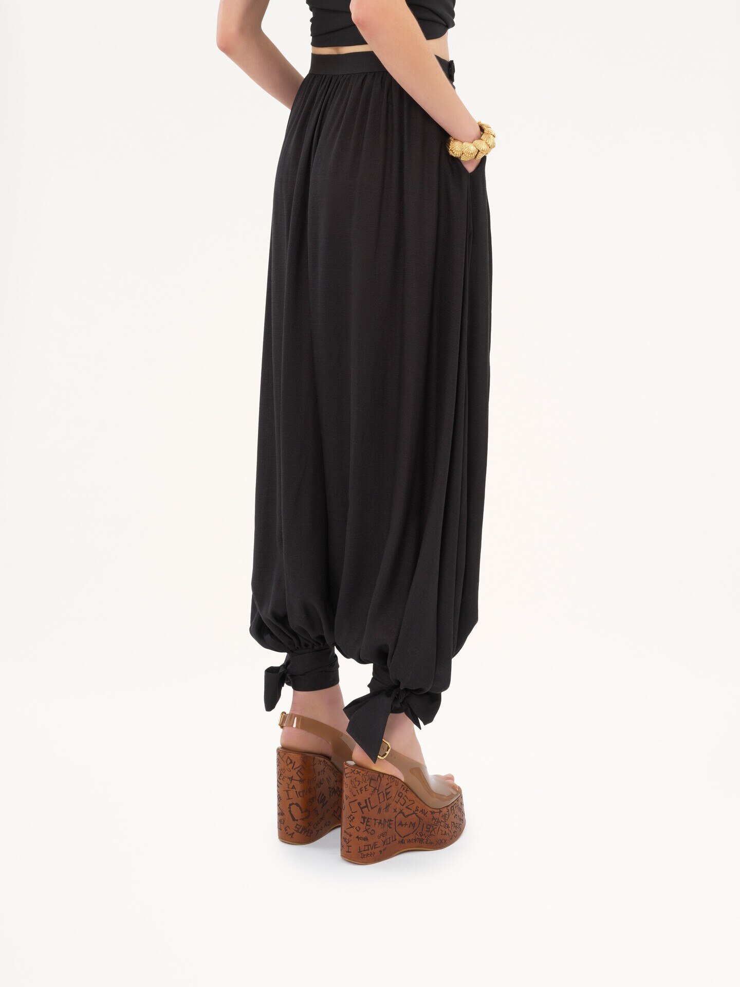 Fluid pleated pants in silk charmeuse - 4.0
