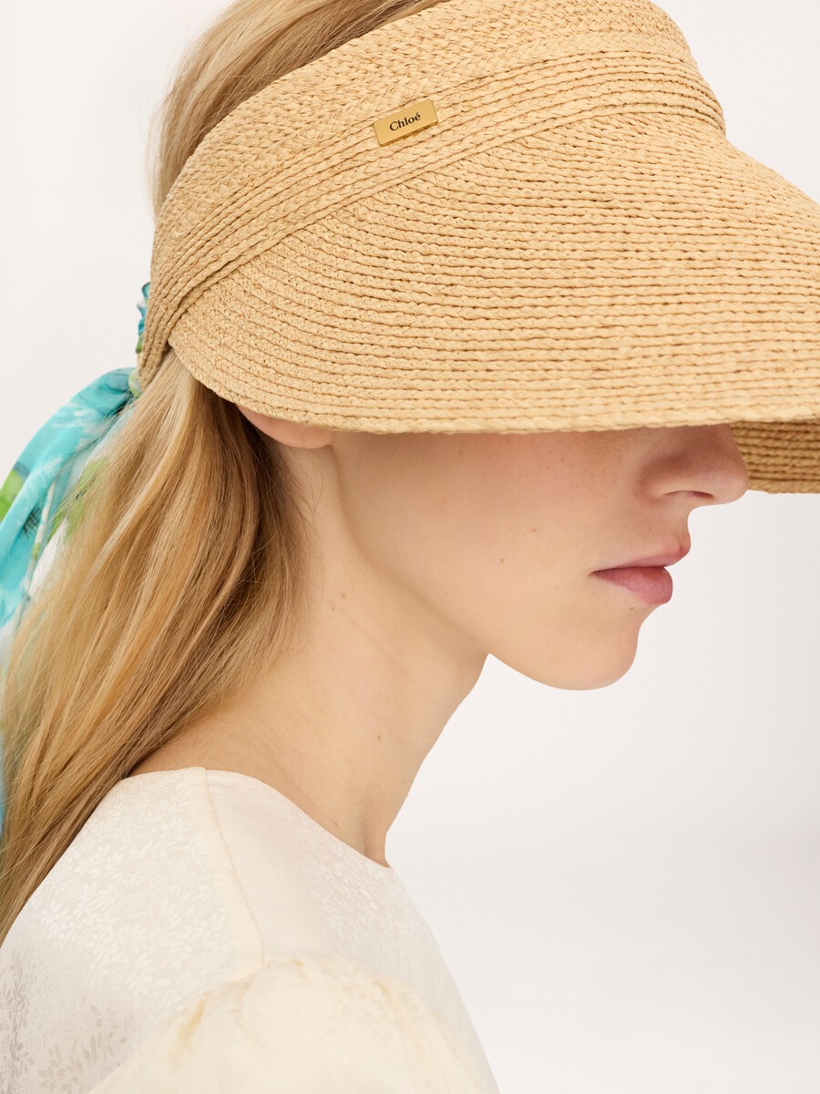 The Chlo&eacute; visor in raffia - 5