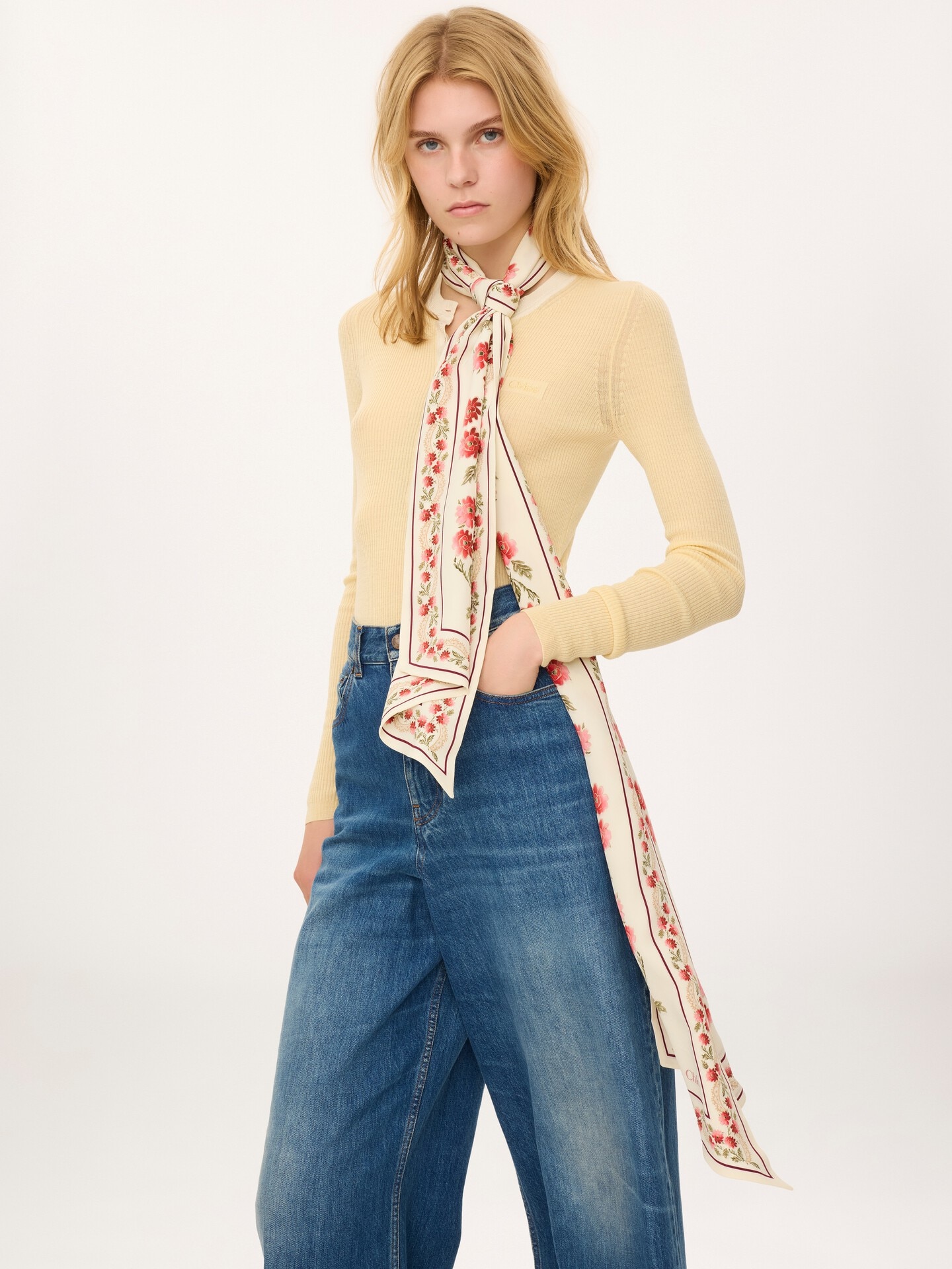 The Chlo&eacute; Folk bandeau scarf in silk cr&ecirc;pe - 2.0