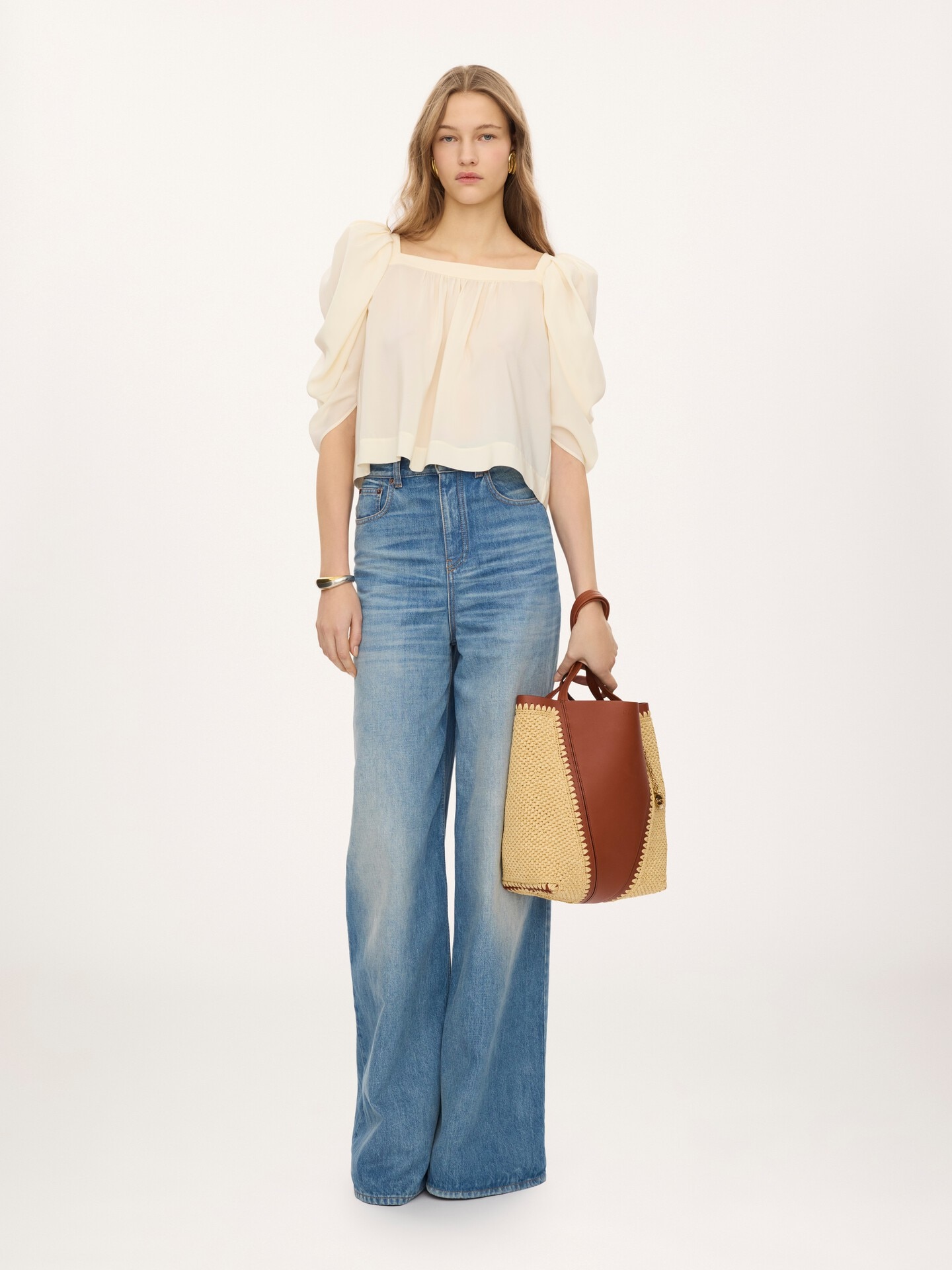 Chlo&eacute; Spin tote bag in raffia-effect & leather - 7.0