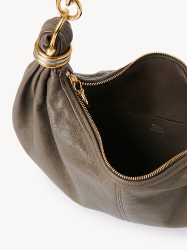 Small Bracelet hobo Bag in grained leather - 6