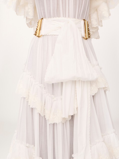 The Chlo&eacute; Bow chain belt