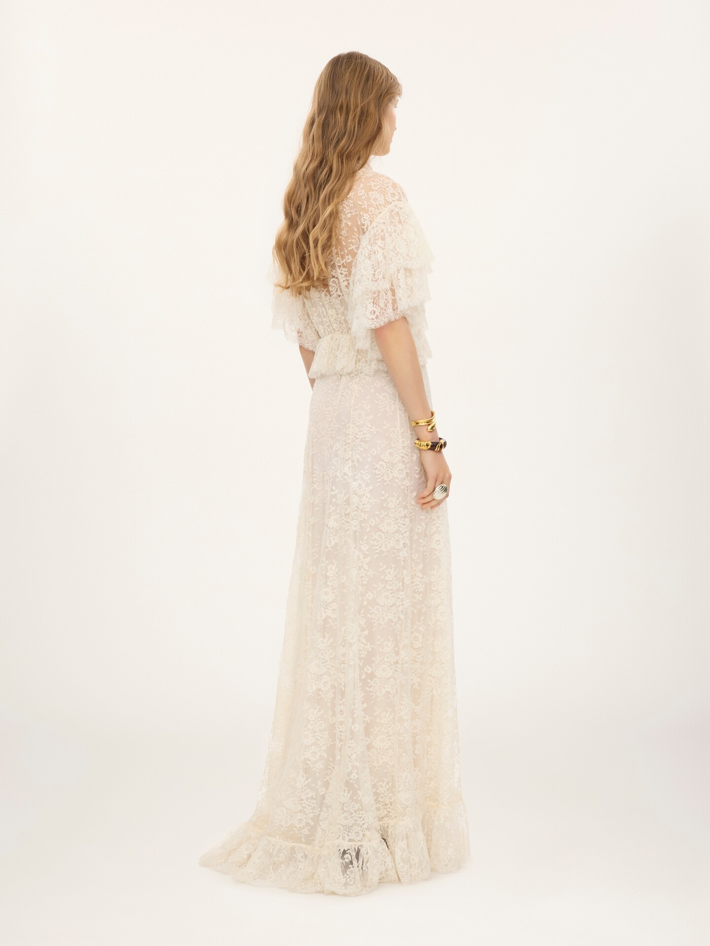 Robe longue &agrave; volants en dentelle - 5.0