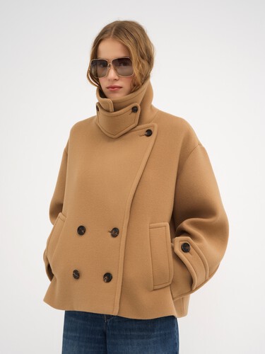 Oversized short coat in wool - 4