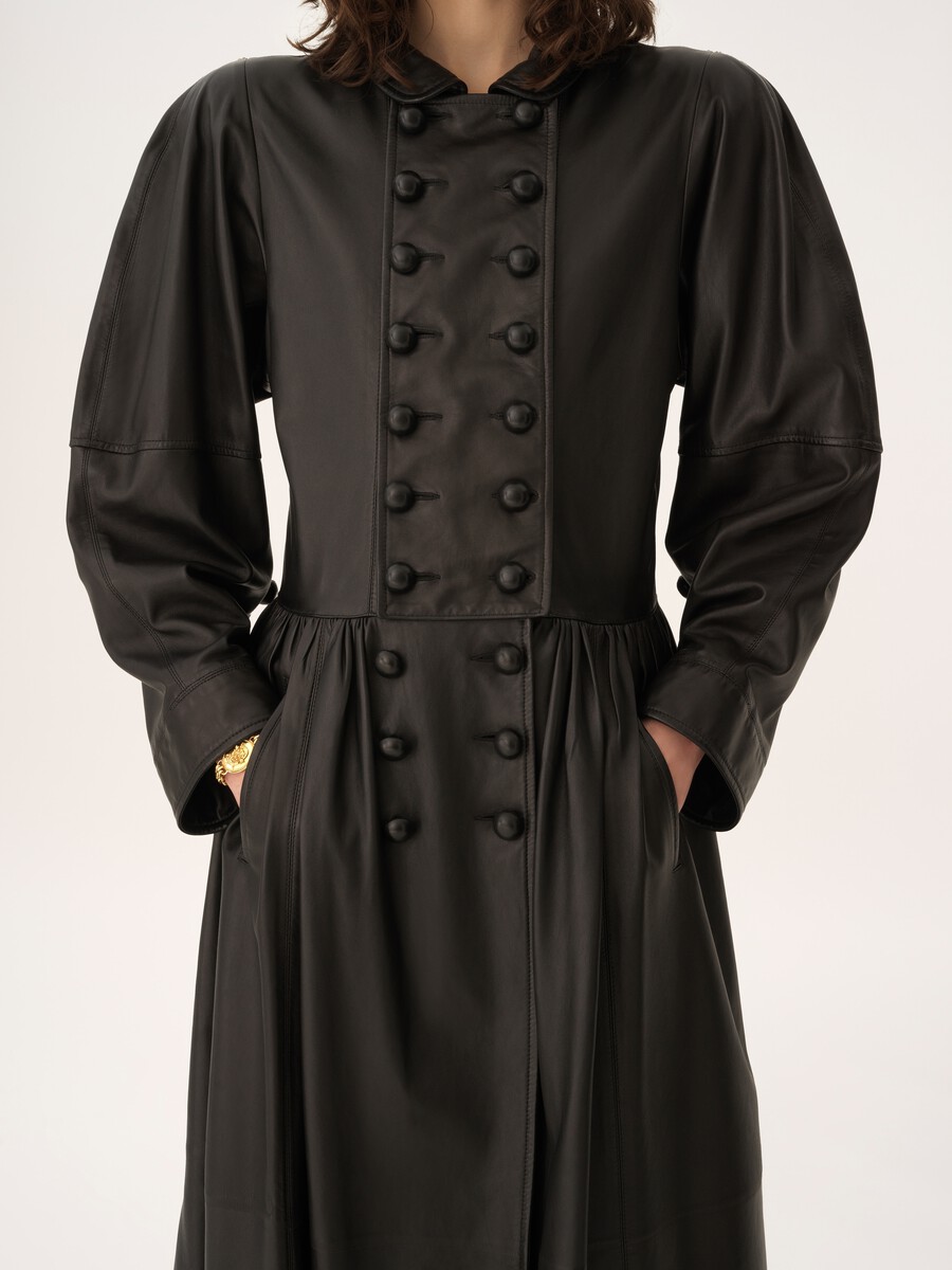 Oversized long riding coat in leather - 5