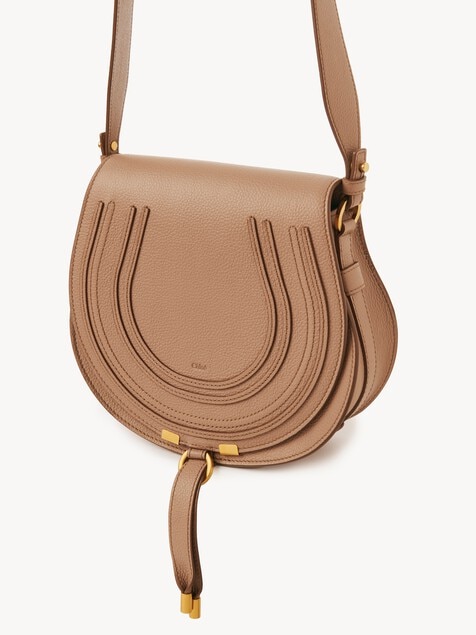 Bolso saddle Marcie de cuero granulado