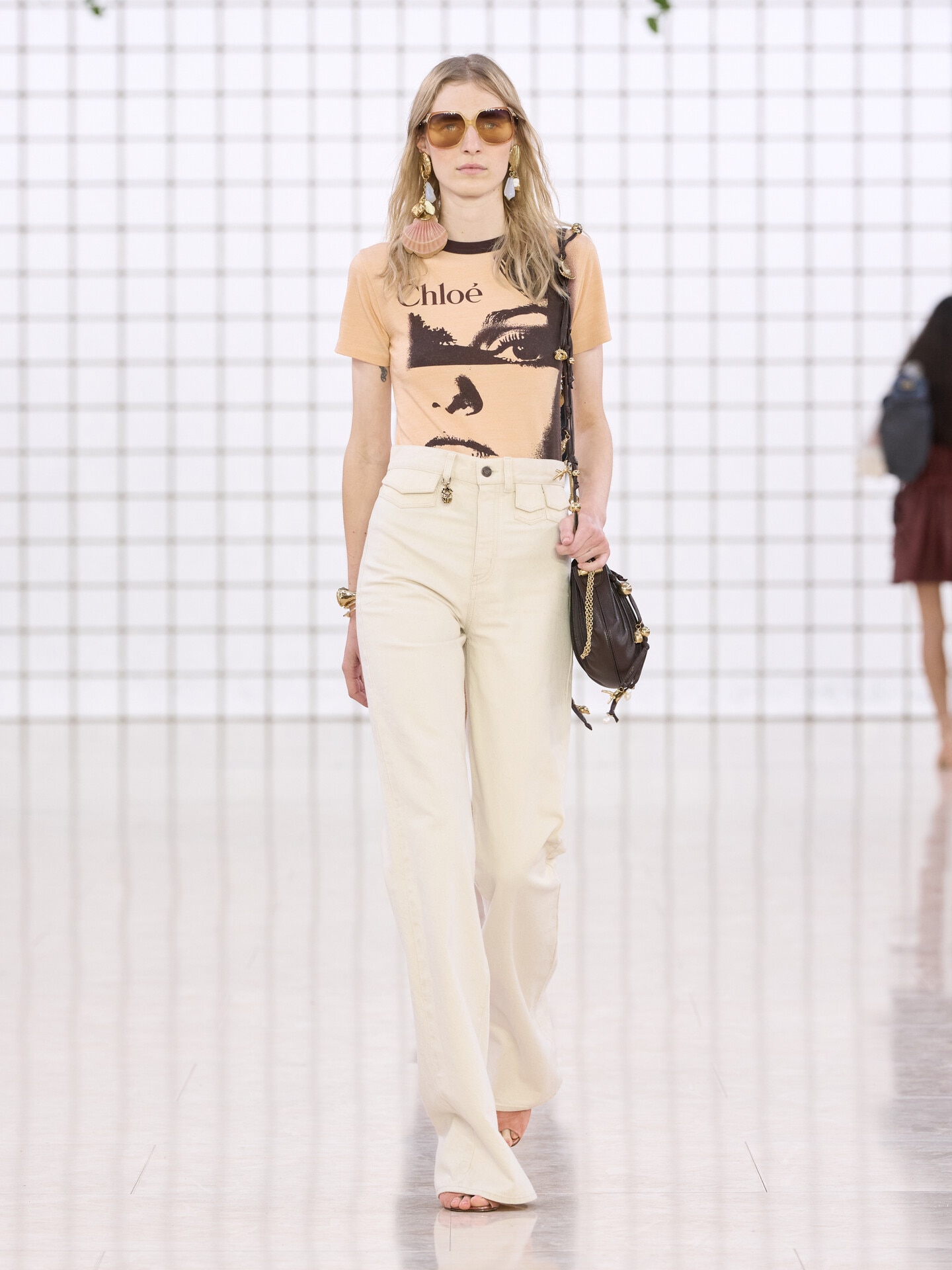 Look 32 - 1