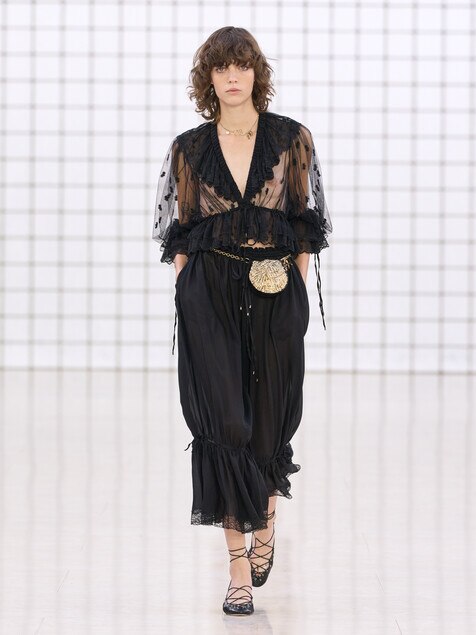 Look 18