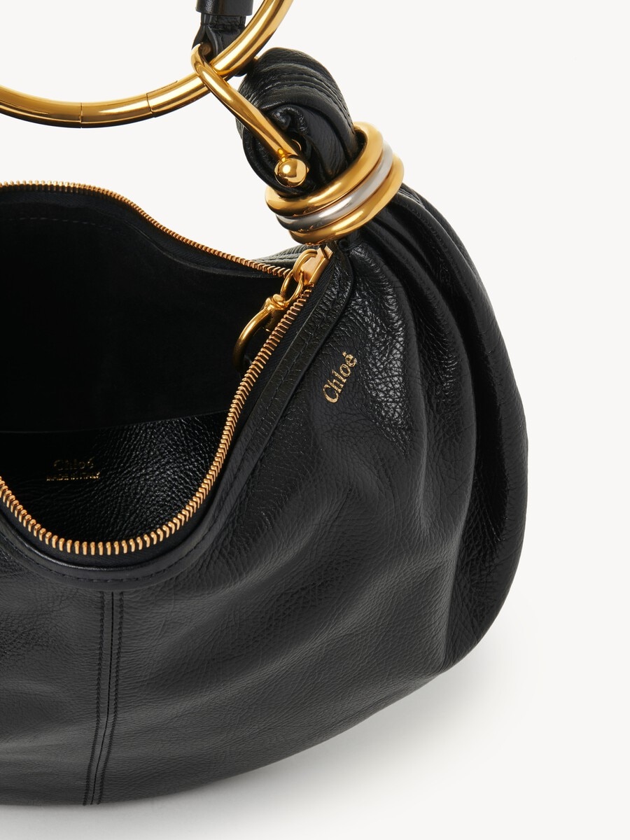 Small Bracelet Hobo bag in grained leather - 5