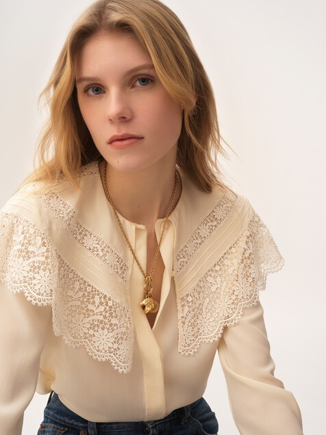The Chlo&eacute; Charms necklace