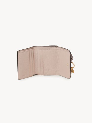 Small Alphabet tri-fold in grained leather - 5