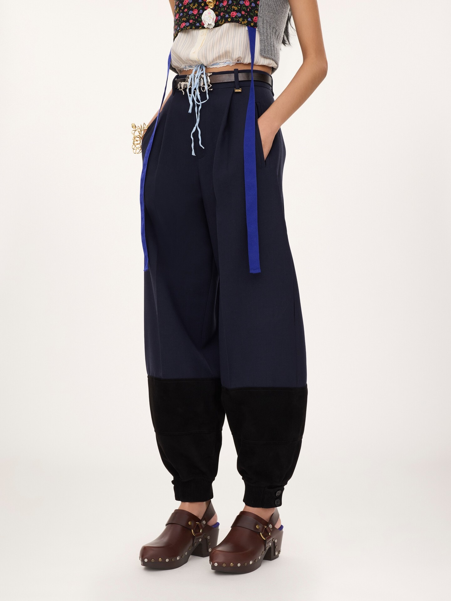 High-rise barrel pants in wool cr&ecirc;pe & suede leather - 3.0