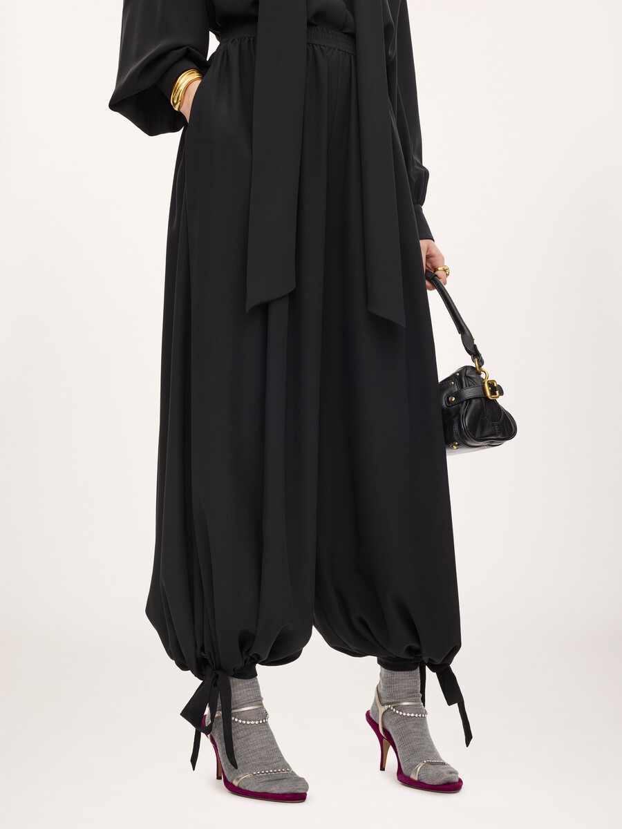 Fluid pleated pants in cr&ecirc;pe de chine - 3