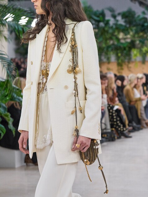 Look 19