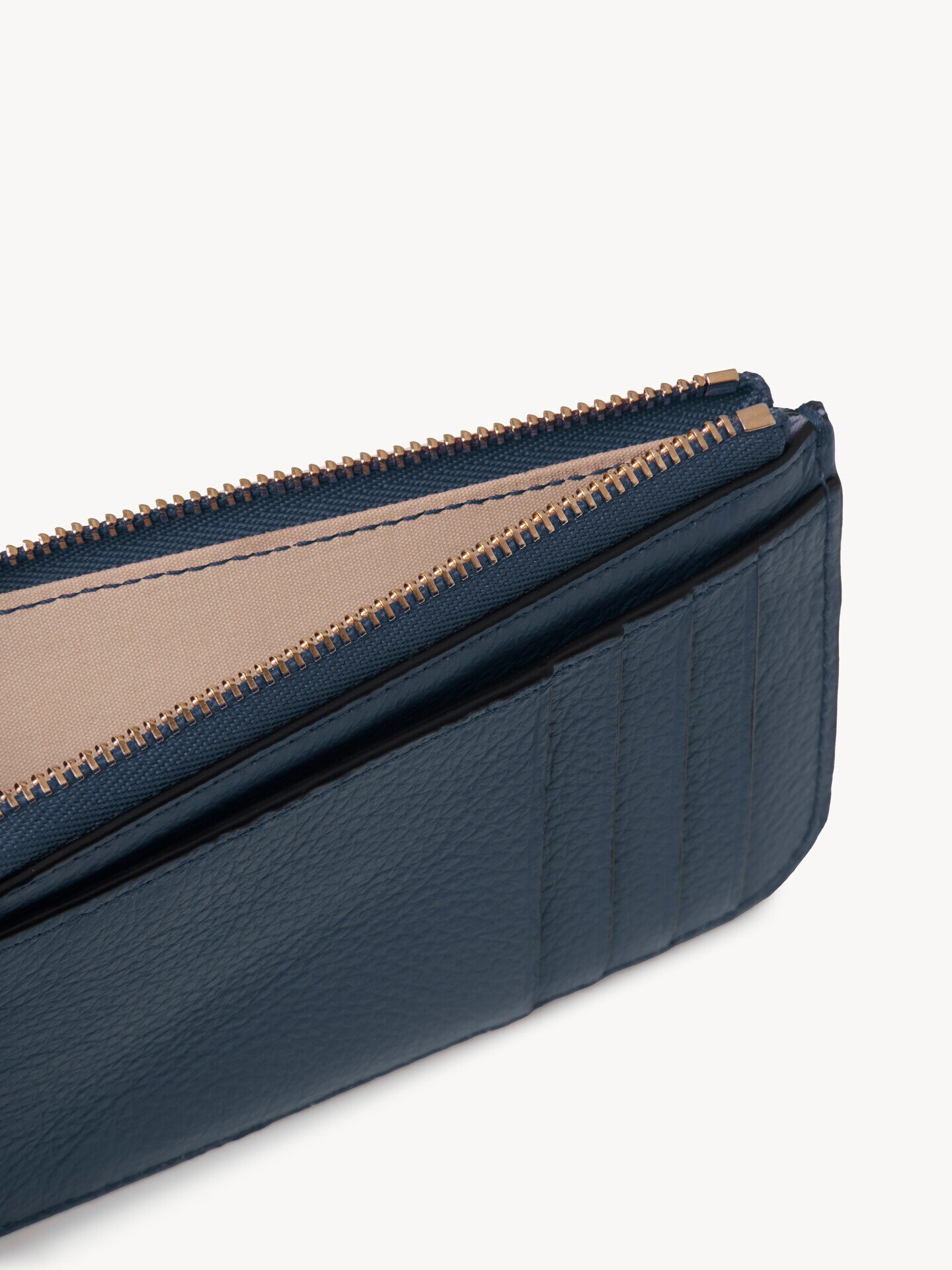 Alphabet wallet in grained leather - 3.0