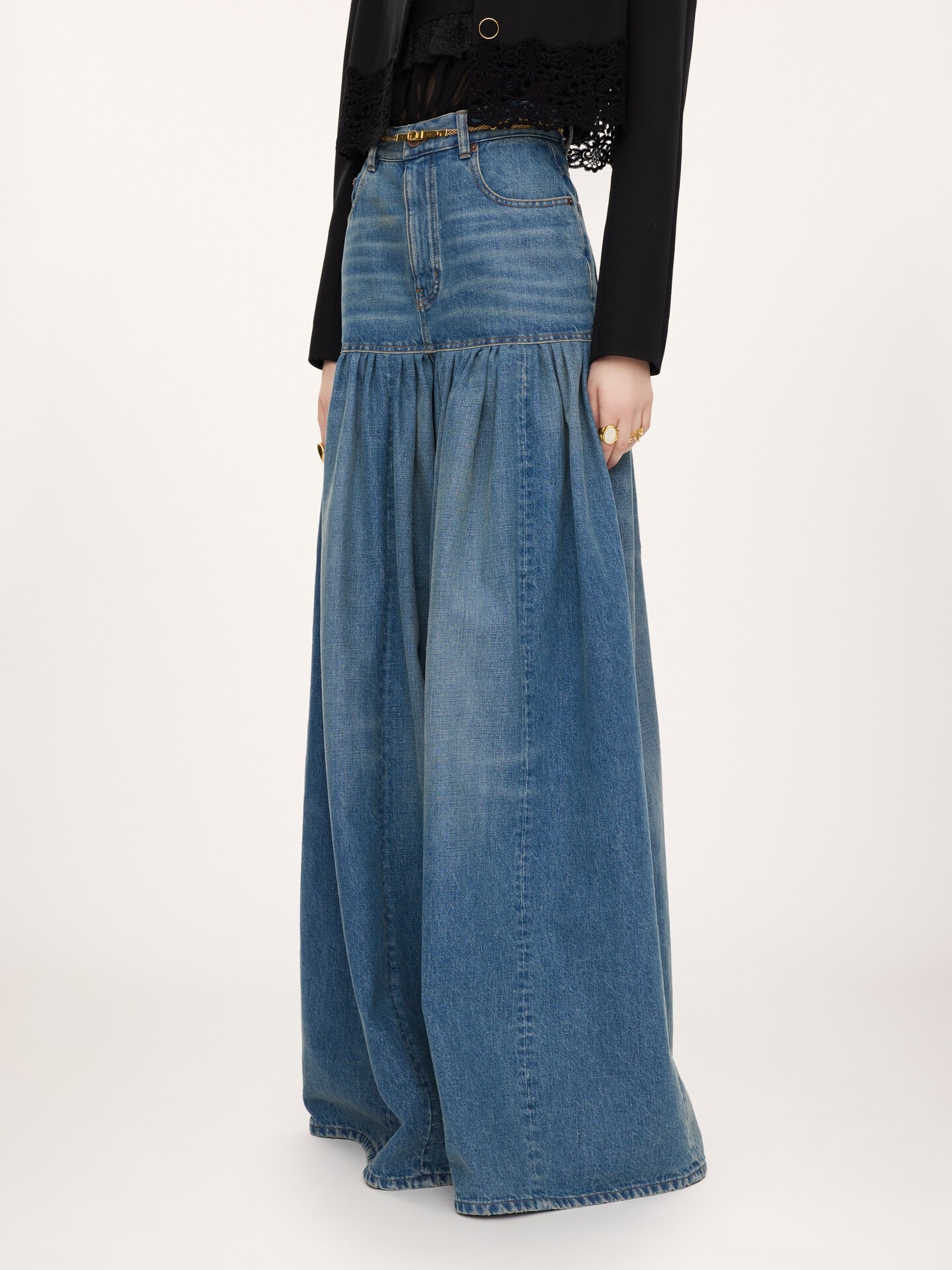 High-rise balloon jeans in denim - 3.0