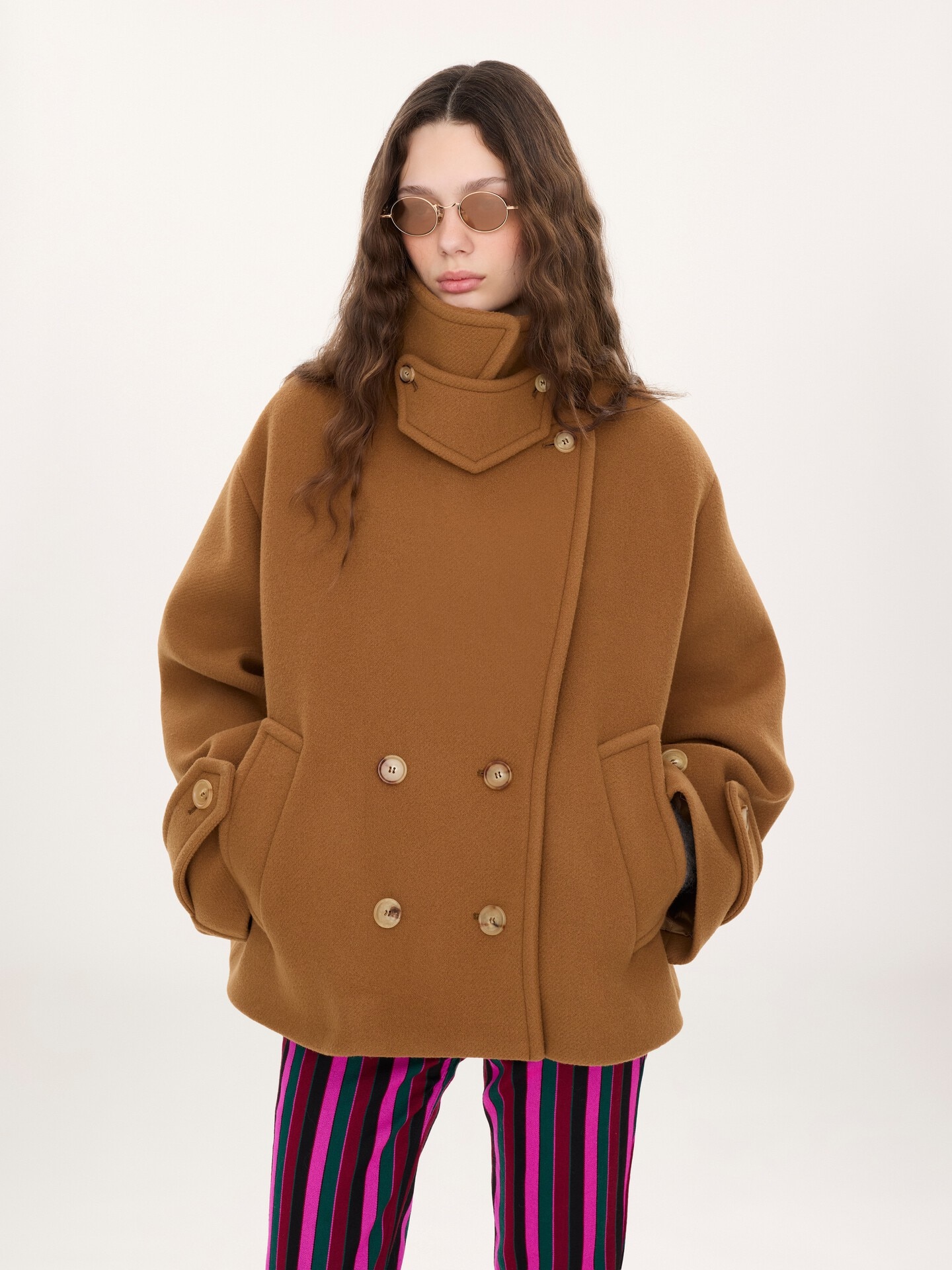Oversized short coat in wool - 3.0