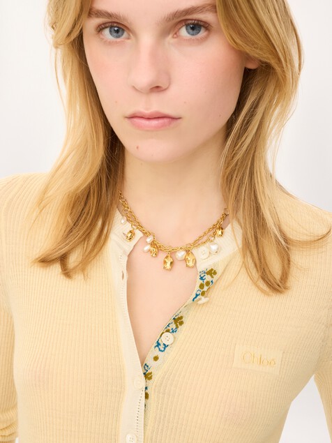 The Chlo&eacute; Tulip necklace