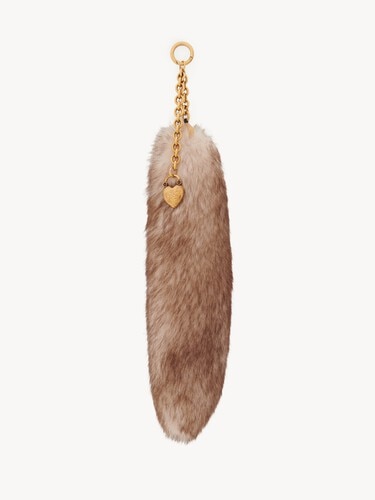 The Treasure Tails charm in shearling - 2