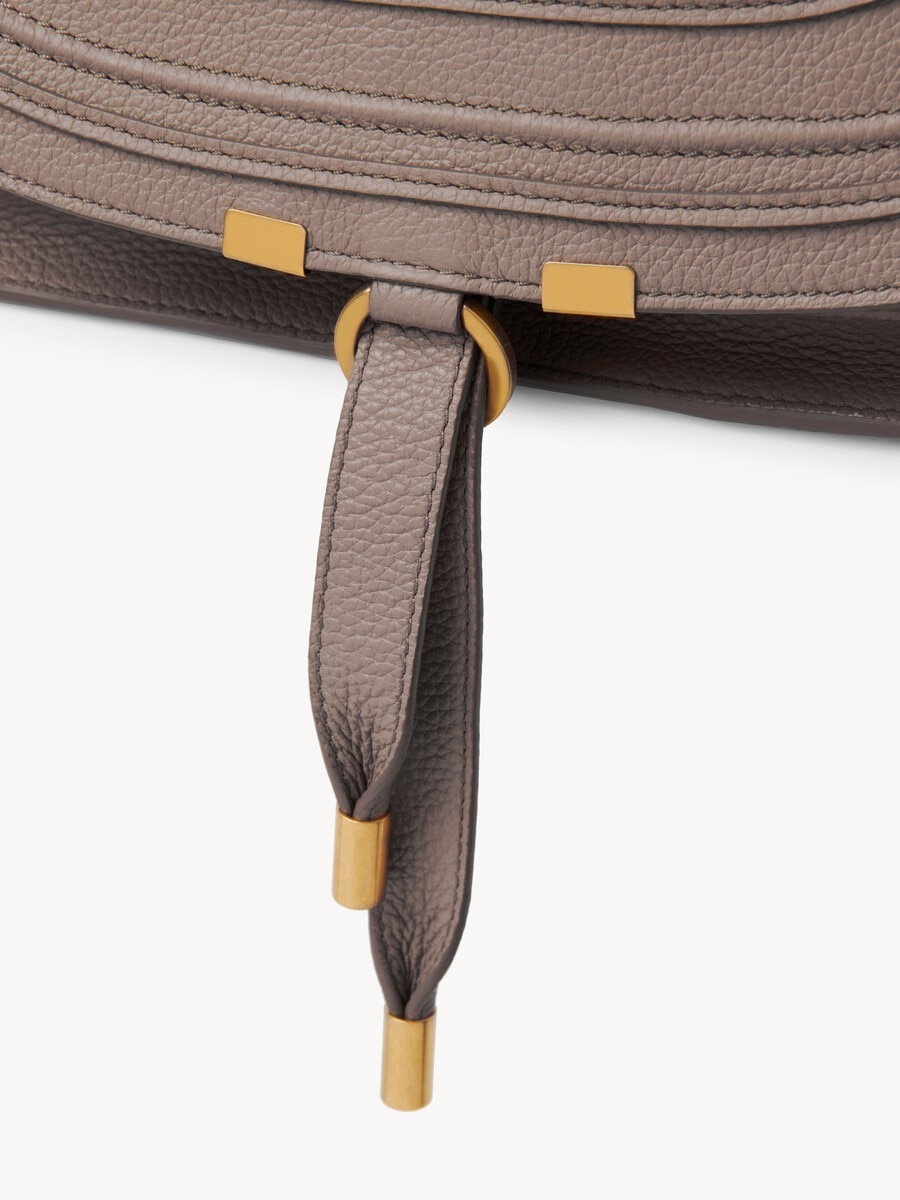 Small Marcie bag in grained leather - 8