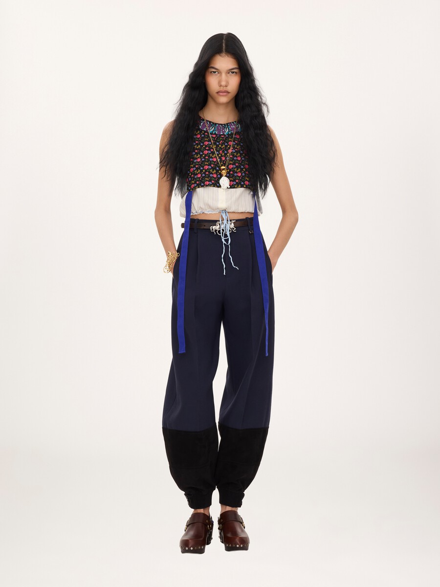 High-rise barrel pants in wool cr&ecirc;pe & suede leather - 1