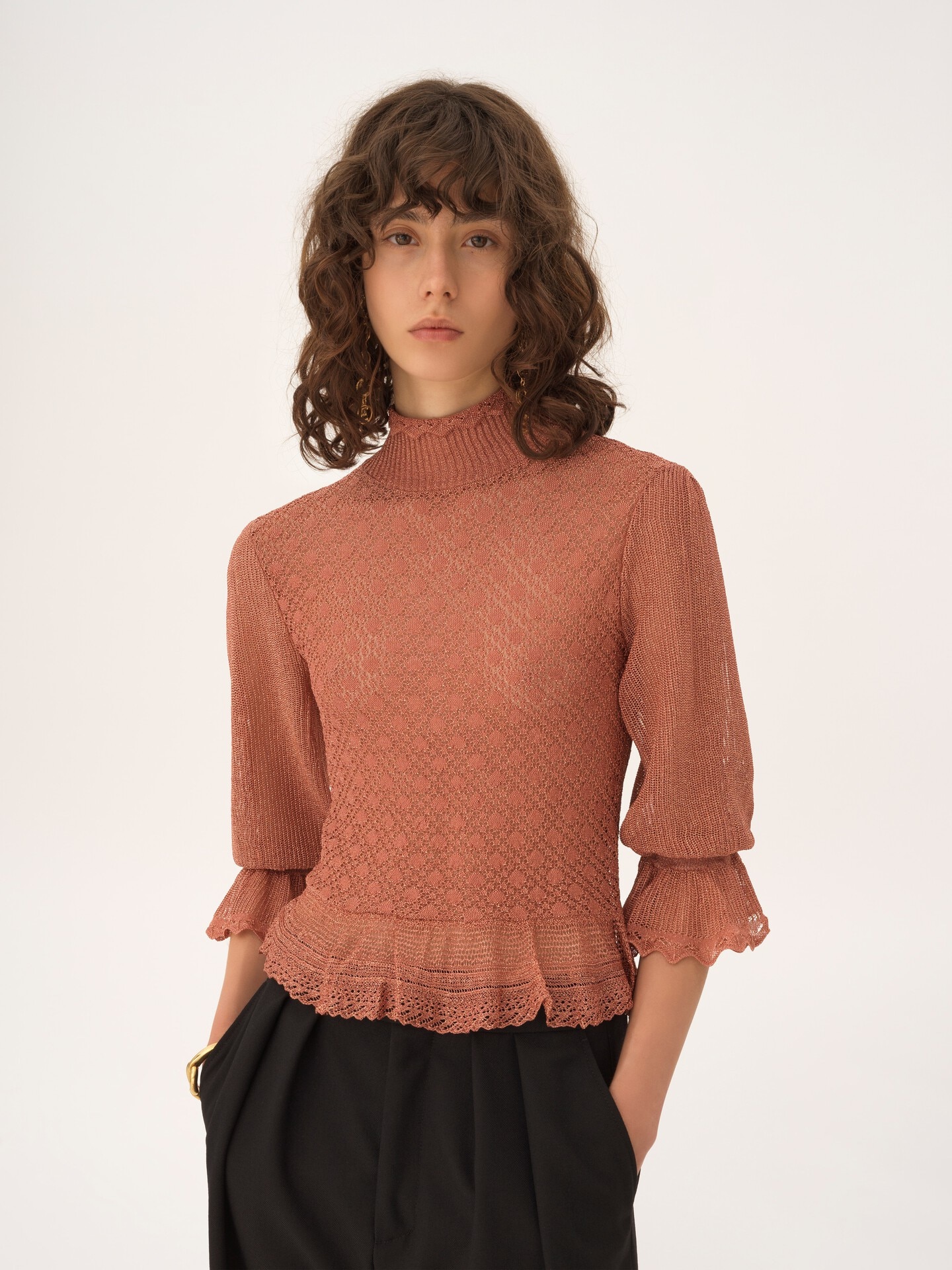 Ruffled puff-sleeve sweater in a lurex knit - 3.0
