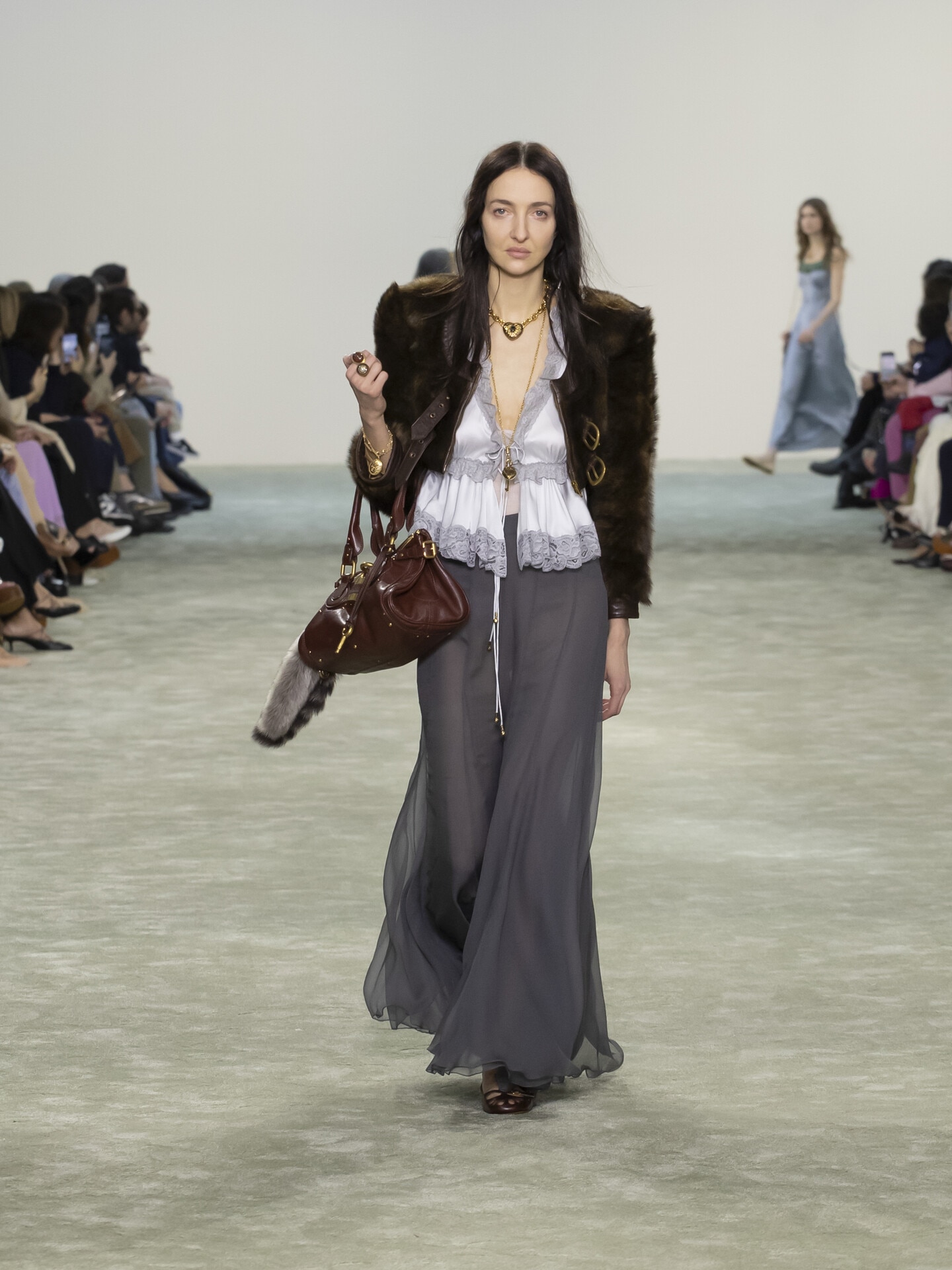 Look 15 - 1
