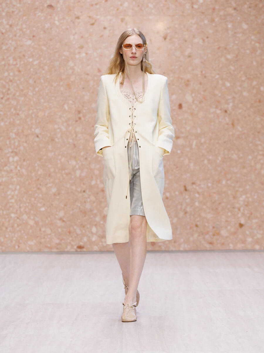 Look 37 - 1