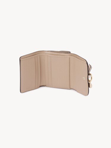 Small Alphabet tri-fold in grained leather  - 5