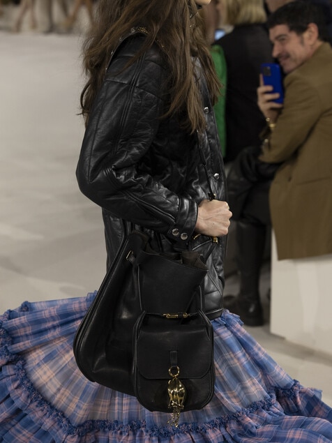 Look 15