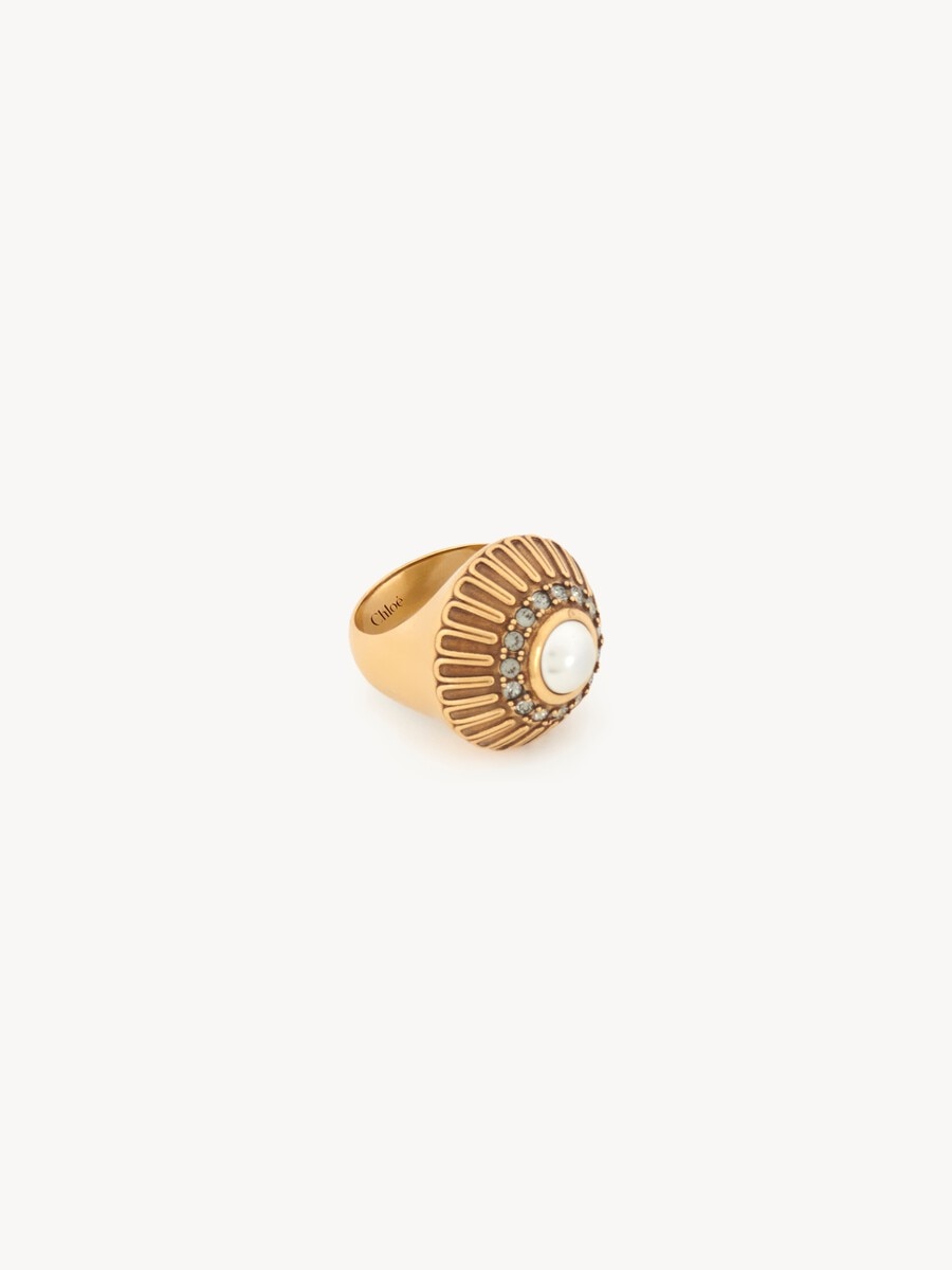 The Ch&acirc;teau Treasures ring - 2