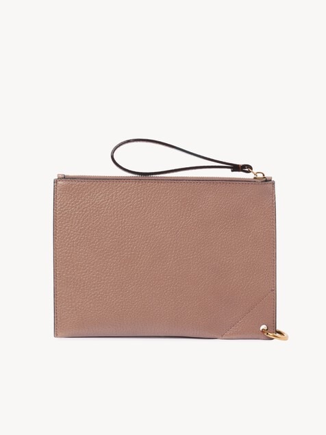 Chlo&eacute; Spin zipped pouch in grained leather