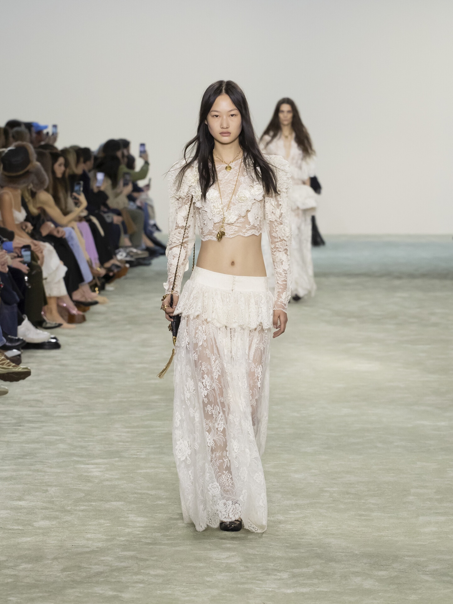 Look 36 - 1