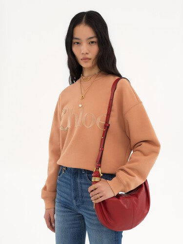 Small Bracelet Hobo bag in grained leather - 4